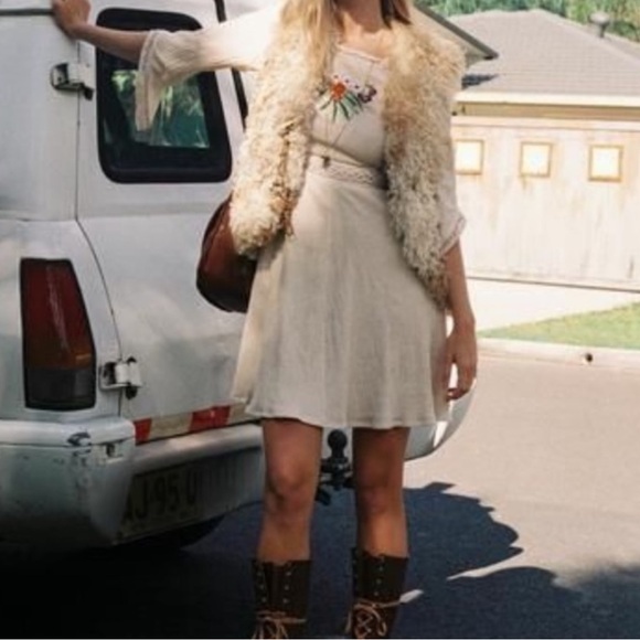 Chasing Unicorns Dresses & Skirts - •nwt• Chasing Unicorns Amelia Embroidered Mini Dress